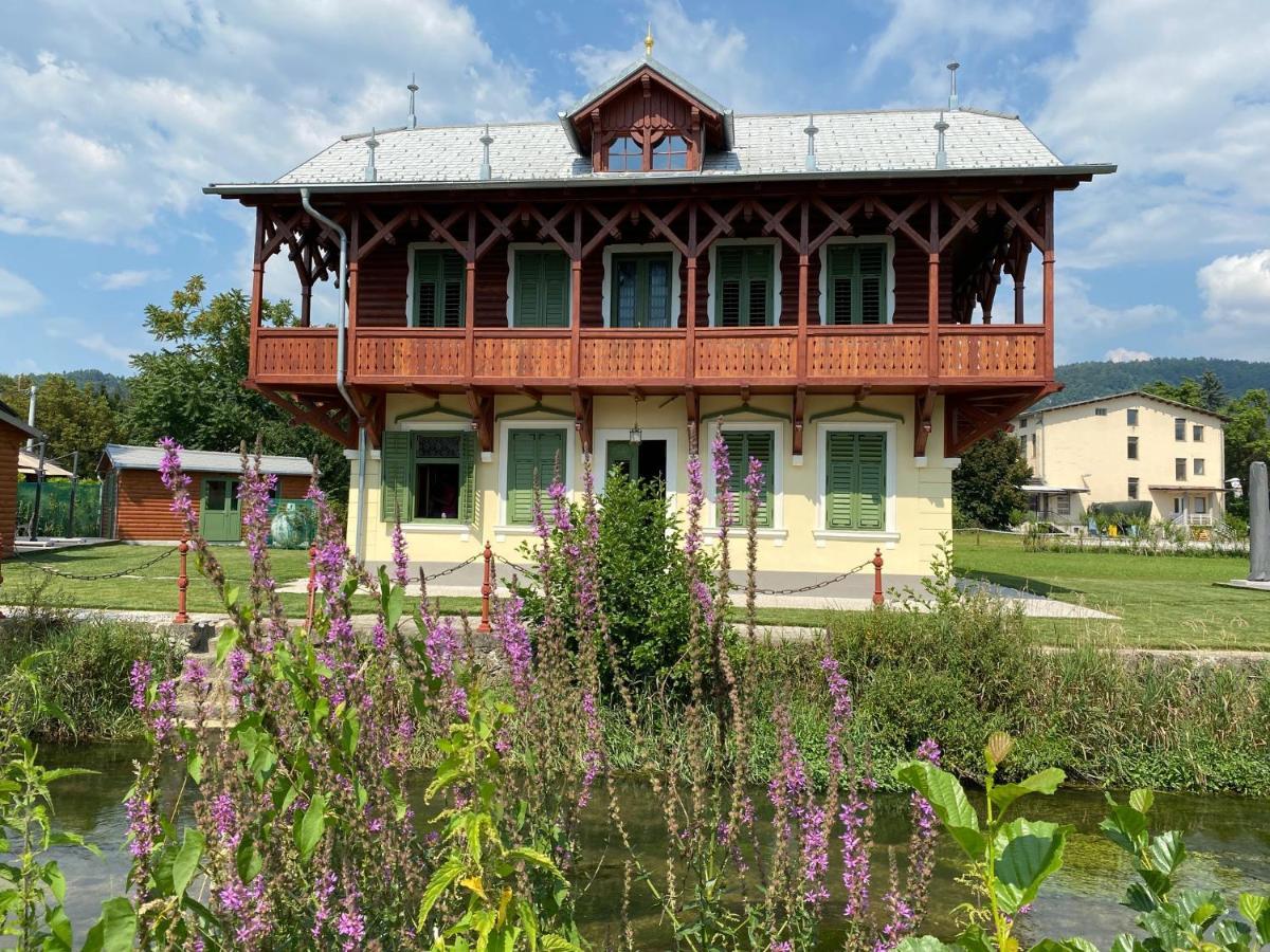 Villa Ruska Daca Любляна Экстерьер фото
