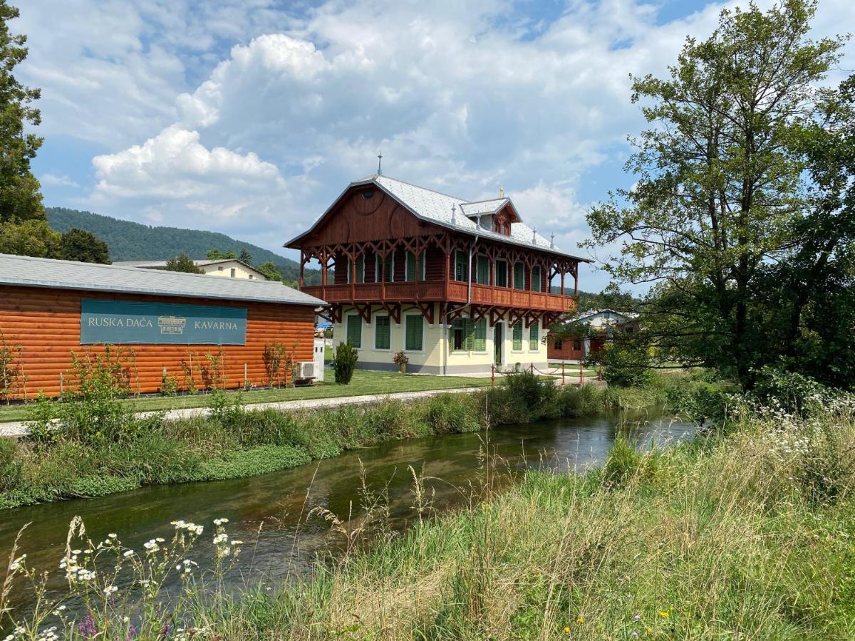 Villa Ruska Daca Любляна Экстерьер фото